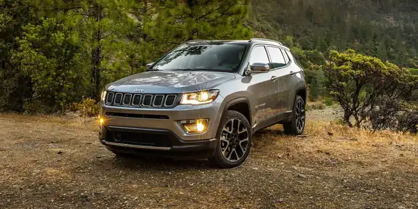 Descargar Manual de Propietario Jeep Compass 2020 en Español PDF Gratis