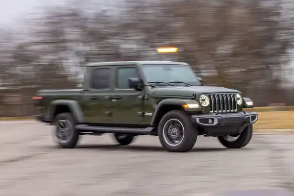 Descargar Manual de Propietario Jeep Gladiator 2023