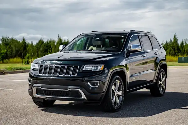 Descargar Manual de Propietario Jeep Grand Cherokee OM 2014