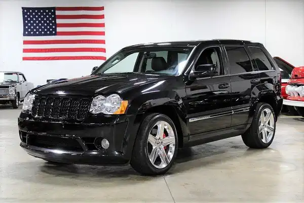 Descargar Manual de Propietario Jeep Grand Cherokee SRT8 2010