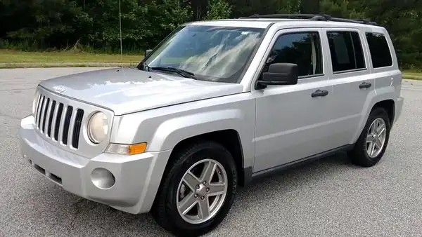 Descargar Manual de Propietario Jeep Patriot 2008