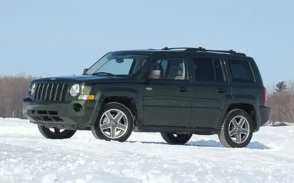 Descargar Manual de Propietario Jeep Patriot 2009