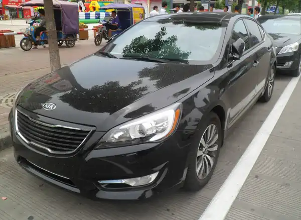 Descargar Manual de Propietario KIA Cadenza 2012