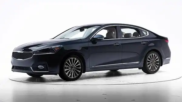 Descargar Manual de Propietario KIA Cadenza 2018