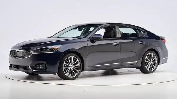 Descargar Manual de Propietario KIA Cadenza 2019