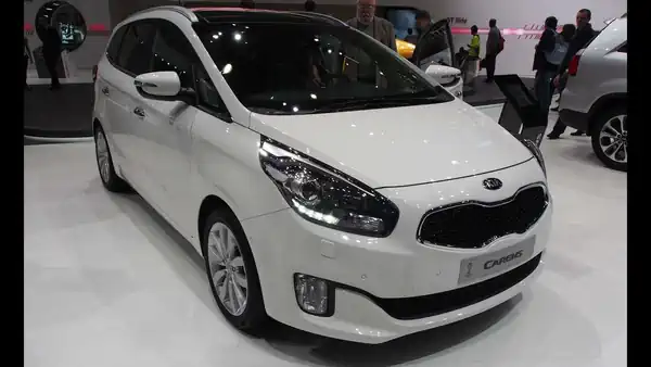 Descargar Manual de Propietario KIA Carens 2014
