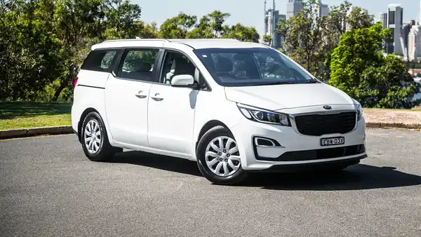 Descargar Manual de Propietario KIA Carnival 2020