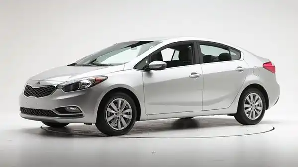 Descargar Manual de Propietario KIA Forte 2014
