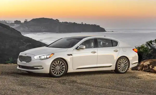 Descargar Manual de Propietario KIA K900 2015
