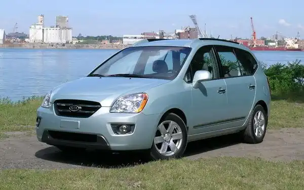 Descargar Manual de Propietario KIA Rondo 2009
