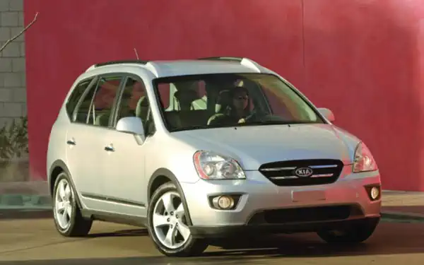 Descargar Manual de Propietario KIA Rondo 2012