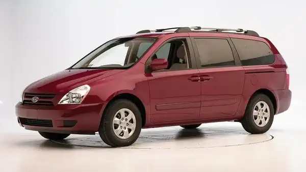 Descargar Manual de Propietario KIA Sedona 2011