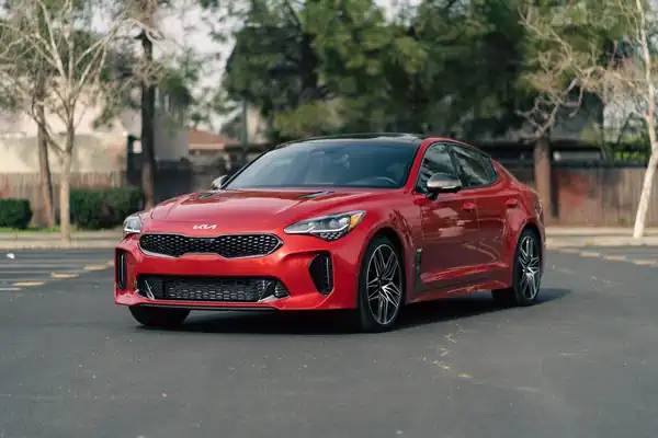 Descargar Manual de Propietario KIA Stinger 2022
