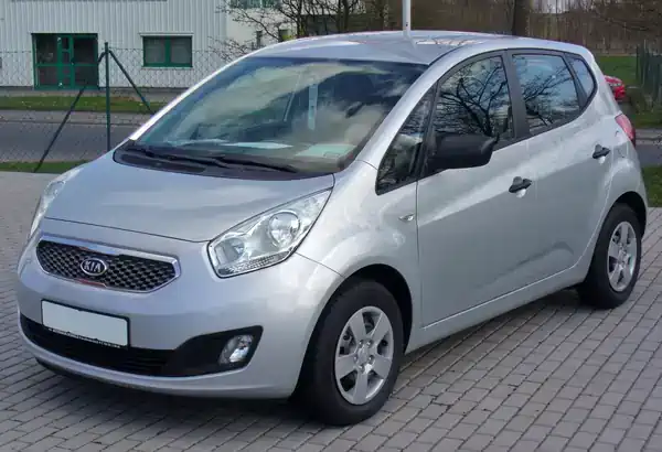 Descargar Manual de Propietario KIA Venga 2010 en Español PDF Gratis