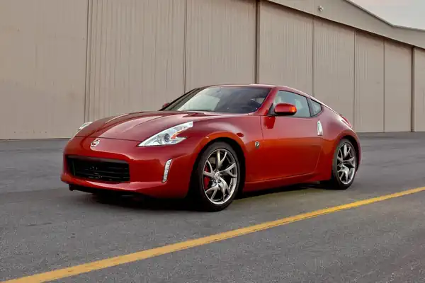 Descargar Manual de Propietario Nissan 370z 2016 en Español PDF Gratis