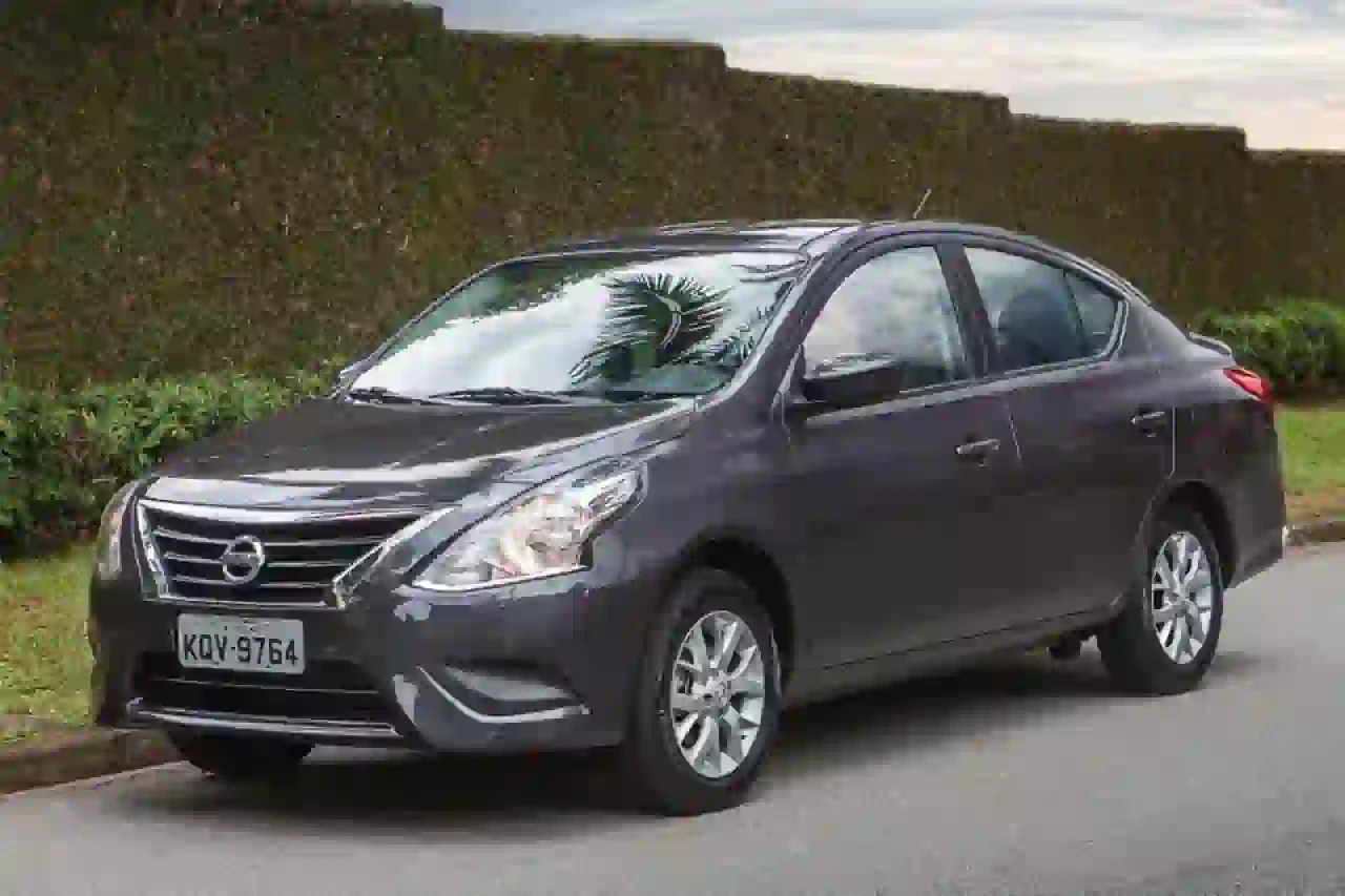 Descargar Manual de Propietario Nissan Almera 2016