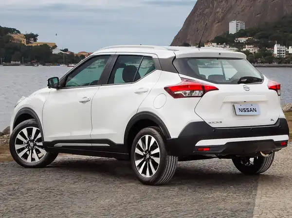 Descargar Manual de Propietario Nissan Kicks 2017 en Español PDF Gratis