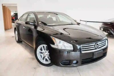 Descargar Manual de Propietario Nissan Maxima 2013