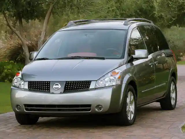 Descargar Manual de Propietario Nissan Quest 2004