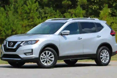Descargar Manual de Propietario Nissan Rogue 2017