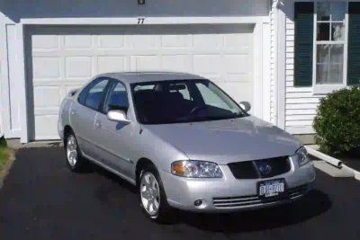 Descargar Manual de Propietario Nissan Sentra 2005