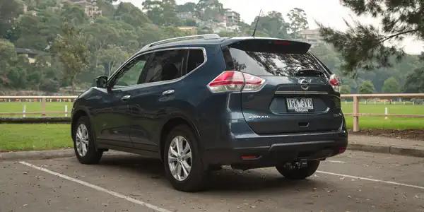 Descargar Manual de Propietario Nissan X-Trail 2016 en Español PDF Gratis