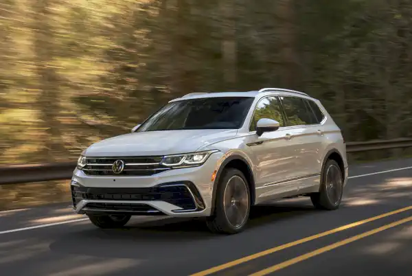 Descargar Manual de Propietario Volkswagen Tiguan 2022 en Español PDF Gratis