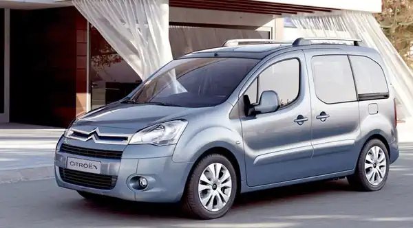 Descargar Manual de Propietario CITROEN Berlingo First 2008 en Español PDF Gratis