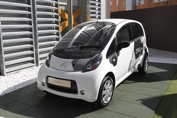 Descargar Manual de Propietario CITROEN C Zero 2011 en Español PDF Gratis