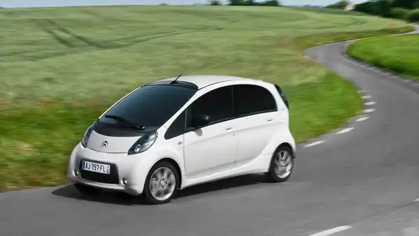 Descargar Manual de Propietario CITROEN C Zero 2014