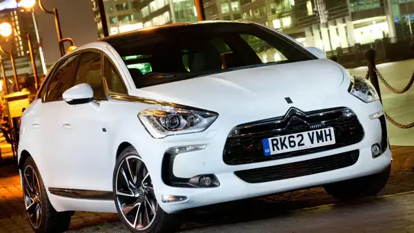 Descargar Manual de Propietario CITROEN DS5 Hibrido4 2013 en Español PDF Gratis