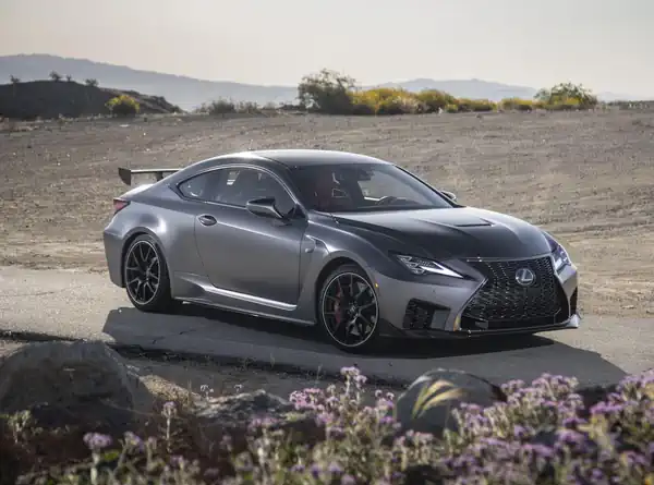 Descargar Manual de Propietario LEXUS RC F 2021 en Español PDF Gratis