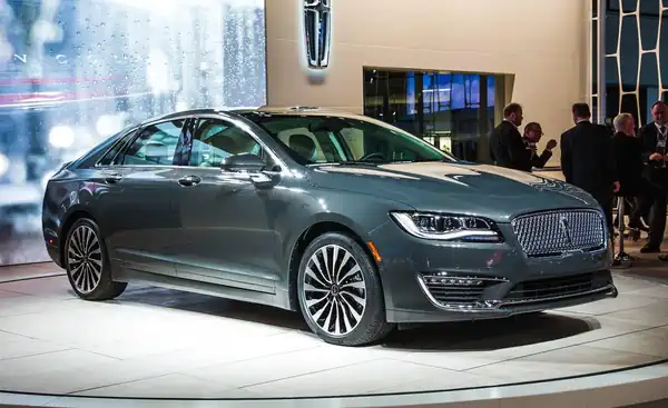 Descargar Manual de Propietario LINCOLN MKZ 2017