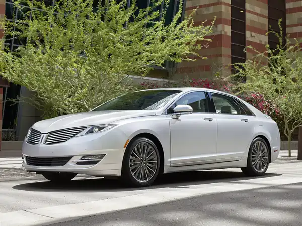 Descargar Manual de Propietario LINCOLN MKZ Hibrido 2016