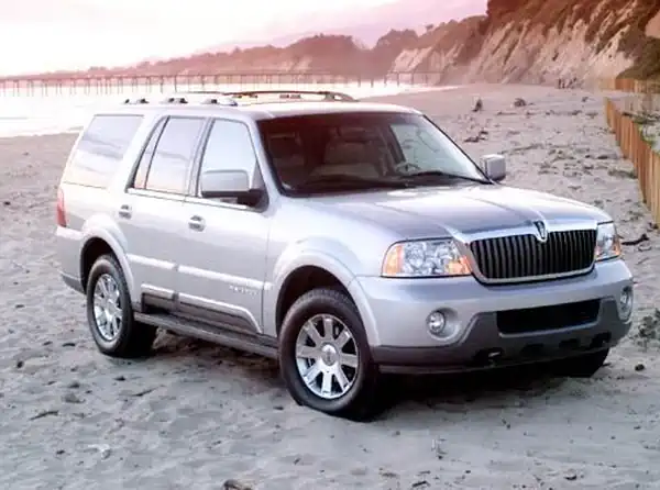 Descargar Manual de Propietario LINCOLN Navigator 2004 en Español PDF Gratis