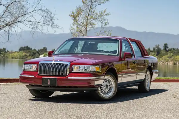 Descargar Manual de Propietario LINCOLN Town Car 1997