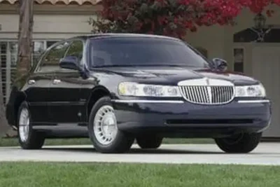 Descargar Manual de Propietario LINCOLN Town Car 2000