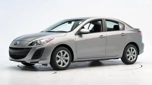 Descargar Manual de Propietario Mazda 3 2010