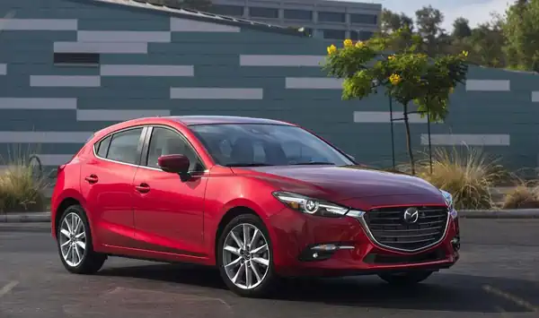 Descargar Manual de Propietario Mazda 3 Hatchback 2017