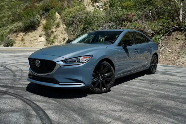 Descargar Manual de Propietario Mazda 6 2021