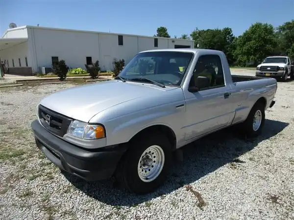 Descargar Manual de Propietario Mazda B2300 2003