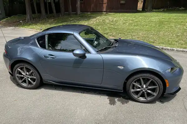 Descargar Manual de Propietario Mazda MX 5 RF 2017 en Español PDF Gratis