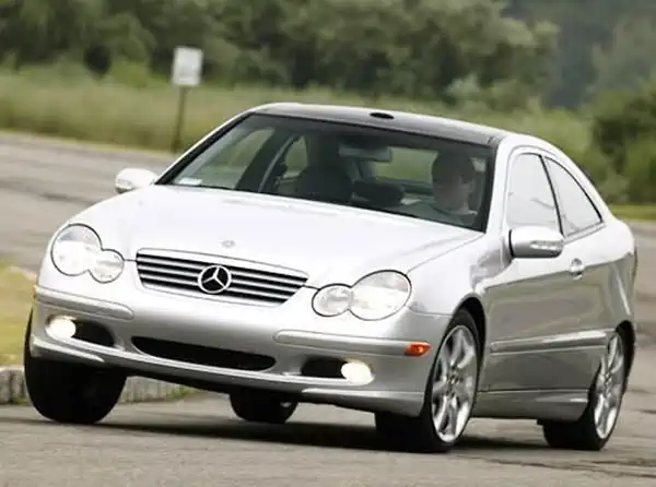 Descargar Manual de Propietario Mercedes Benz Clase C Coupe 2004