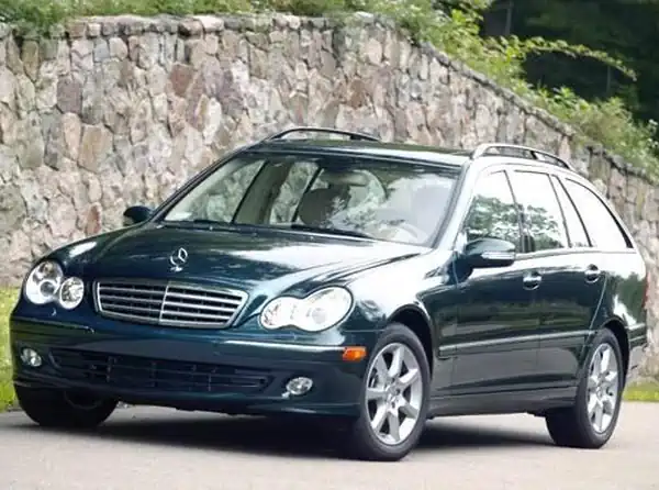 Descargar Manual de Propietario Mercedes Benz Clase C Wagon 2005