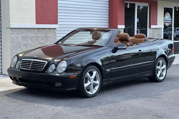 Descargar Manual de Propietario Mercedes Benz Clase Clk Cabriolet 2003