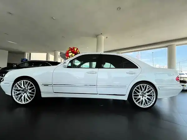Descargar Manual de Propietario Mercedes Benz Clase E Wagon 2001