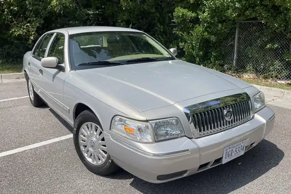 Descargar Manual de Propietario MERCURY Grand Marquis 2006