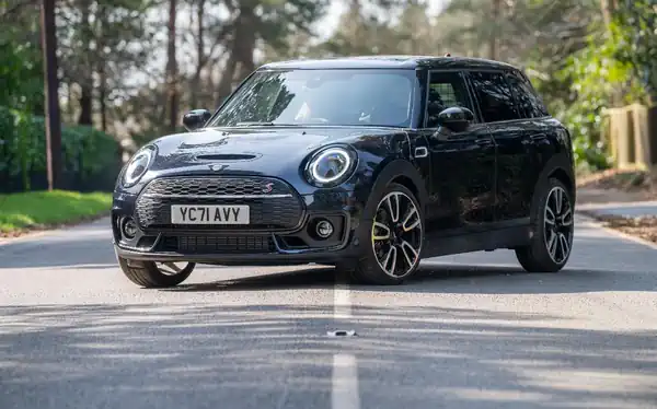 Descargar Manual de Propietario MINI Clubman 2021