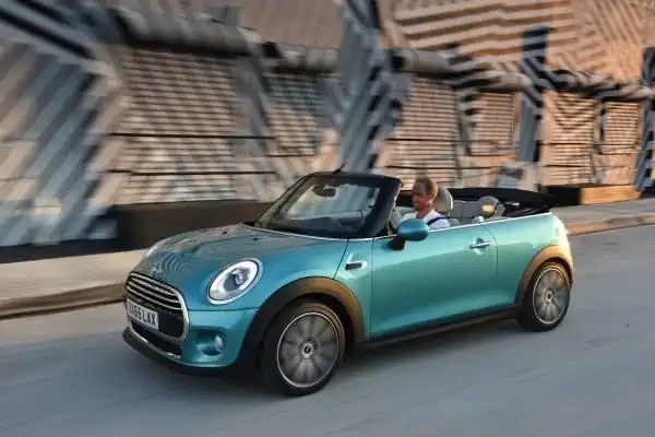 Descargar Manual de Propietario MINI Convertible 2015