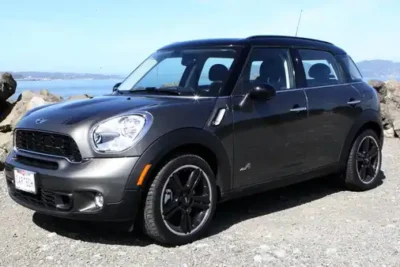 Descargar Manual de Propietario MINI Countryman 2011